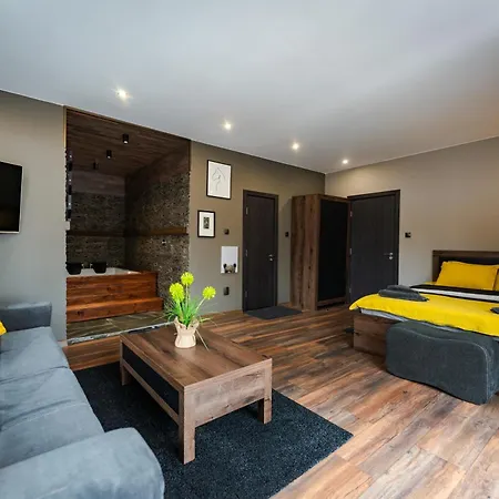 The White Horse Apartment
